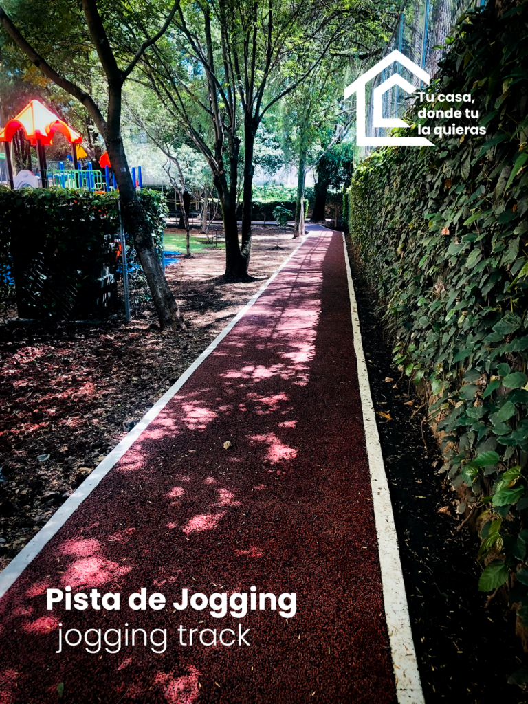 Pista para correr con tartán en amenidades de bosquesde tepean